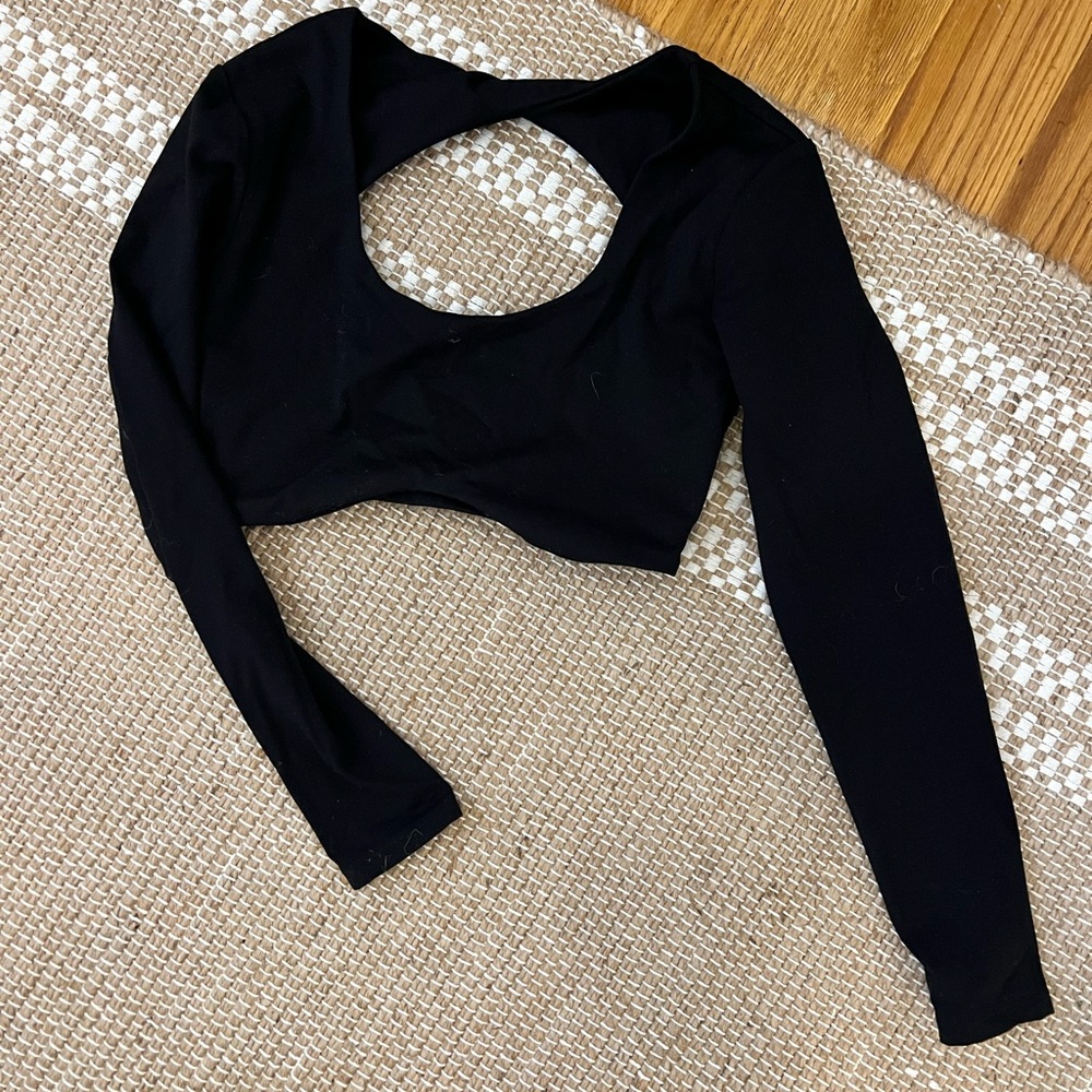 Women’s workout crop top